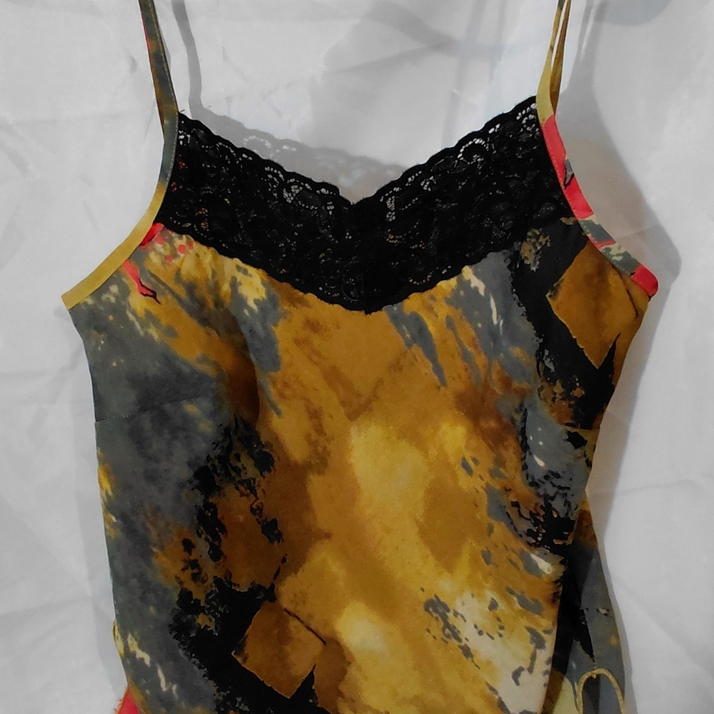 Elegant Multicolor Camisole with Lace Trim - Picture 5 of 11